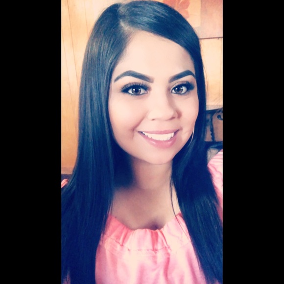 Meet your Posher, Lupita - Picture 1 of 1